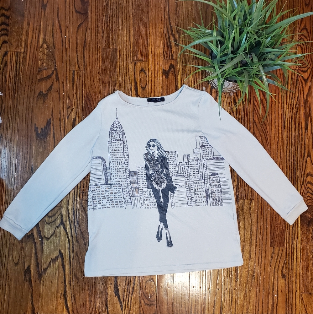 Love + Lace New York Style Top - Picture 8 of 8